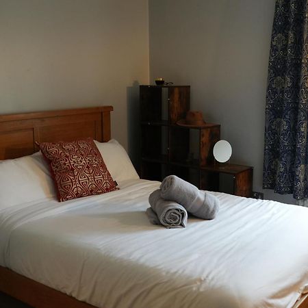 Апартаменты Stylish-Brockley-Entire Place Лондон Экстерьер фото